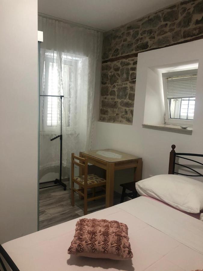 Rooms And Apartments Emily Split Luaran gambar