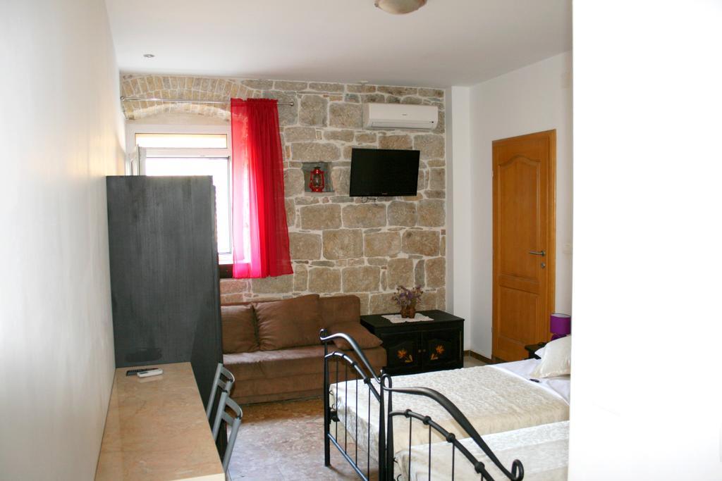 Rooms And Apartments Emily Split Luaran gambar